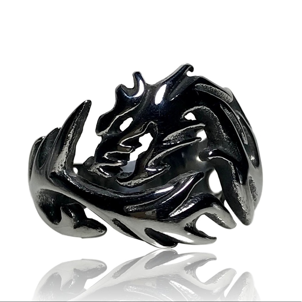 Gothic Punk Dragon Form Flame Ring